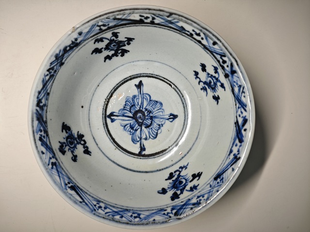 古玩陶瓷明空白期·青花纏枝花卉紋碗拍賣,當前價格9999元