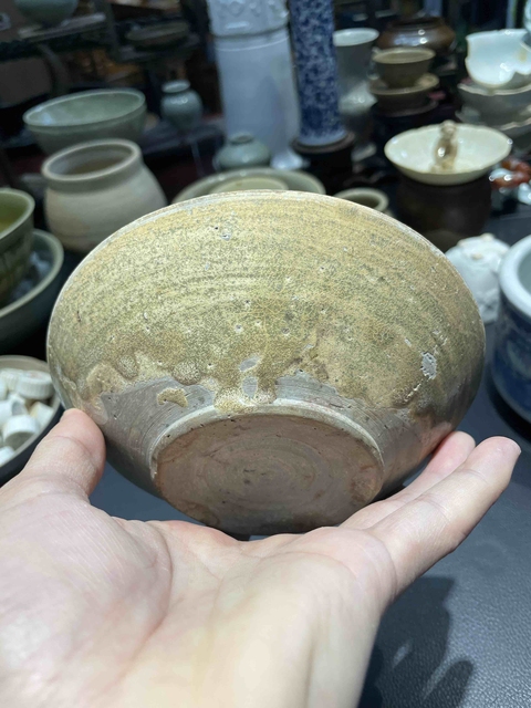 古玩陶瓷【五代十國】越窯青釉玉壁底碗【館藏級】拍賣,當前價格0元