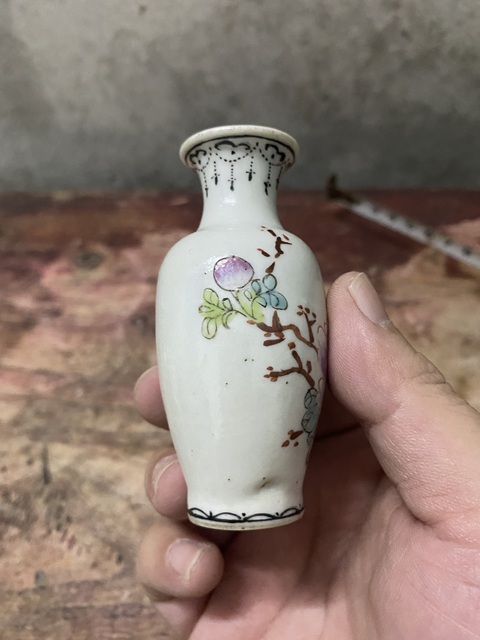 古玩陶瓷民國粉彩花卉小賞瓶拍賣,當前價格800元