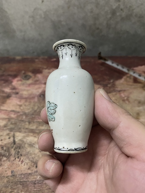 古玩陶瓷民國粉彩花卉小賞瓶拍賣,當前價格800元