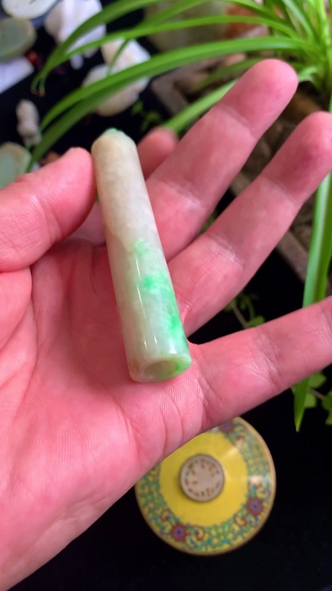 古玩玉器清代天然翡翠翎管拍賣，當前價格12000元