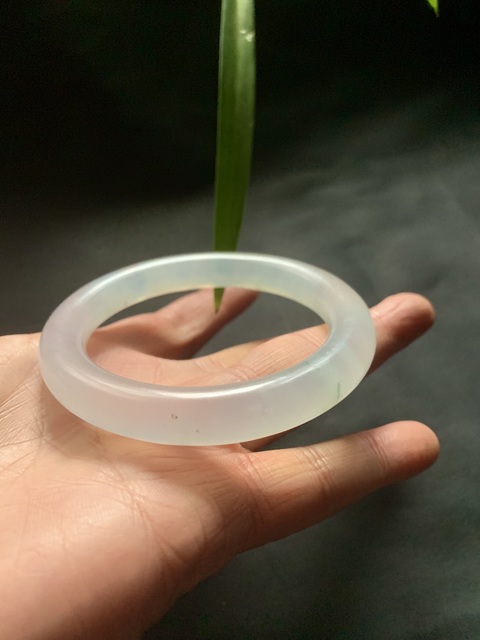 古玩玉器清代天然翡翠手鐲拍賣，當前價格150000元