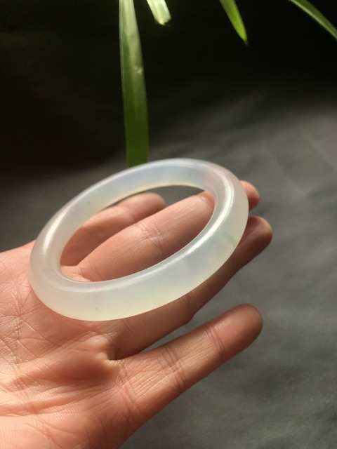 古玩玉器清代天然翡翠手鐲拍賣，當前價格150000元