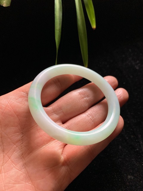 古玩玉器清代天然翡翠手鐲拍賣,當前價格28000元