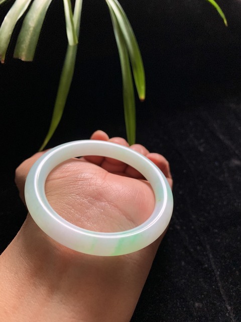 古玩玉器清代天然翡翠手鐲拍賣,當前價格28000元