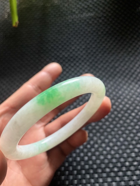 古玩玉器清代天然翡翠手鐲拍賣，當前價格32000元