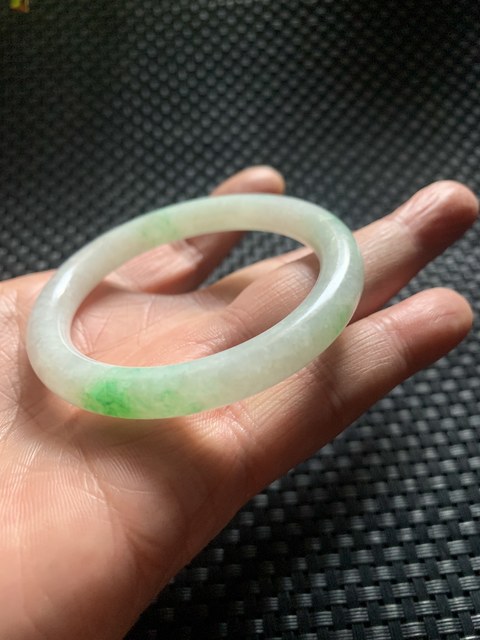 古玩玉器清代天然翡翠手鐲拍賣，當前價格32000元