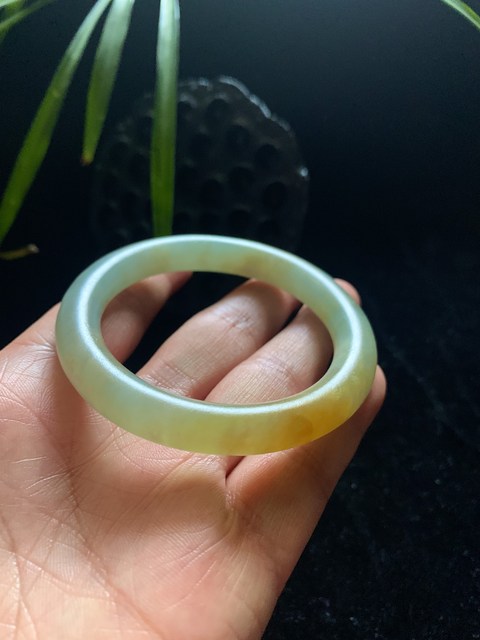 古玩玉器清代天然翡翠手鐲拍賣,當前價格12800元