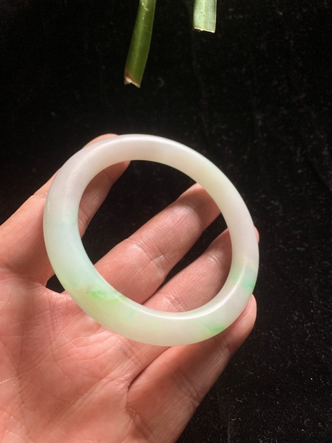 古玩玉器清代天然翡翠手鐲拍賣，當(dāng)前價格42000元