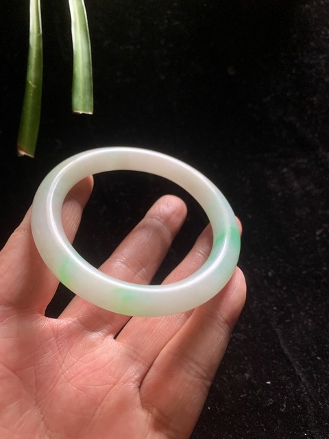 古玩玉器清代天然翡翠手鐲拍賣，當(dāng)前價格42000元