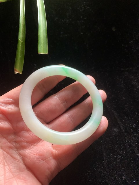 古玩玉器清代天然翡翠手鐲拍賣，當(dāng)前價格42000元