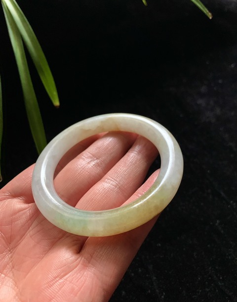 古玩玉器清代天然翡翠手鐲拍賣,當(dāng)前價(jià)格98000元