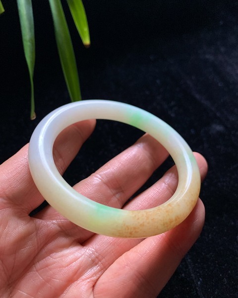 古玩玉器清代天然翡翠手鐲拍賣，當前價格98000元