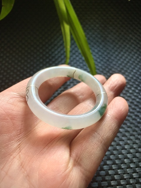 古玩玉器天然翡翠掛圈袈裟環圈拍賣,當前價格8900元