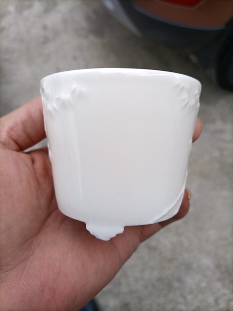 古玩陶瓷德化窯白釉三足筒式香爐拍賣,當前價格900元