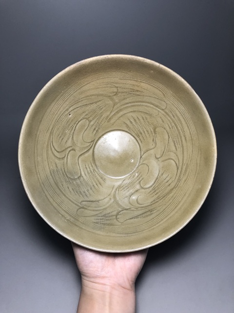 古玩陶瓷(宋代細路精品)青釉刻花紋大碗拍賣,當前價格2888元