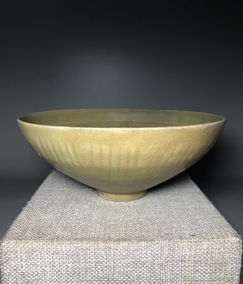 古玩陶瓷(宋代細路精品)青釉刻花紋大碗拍賣,當前價格2888元