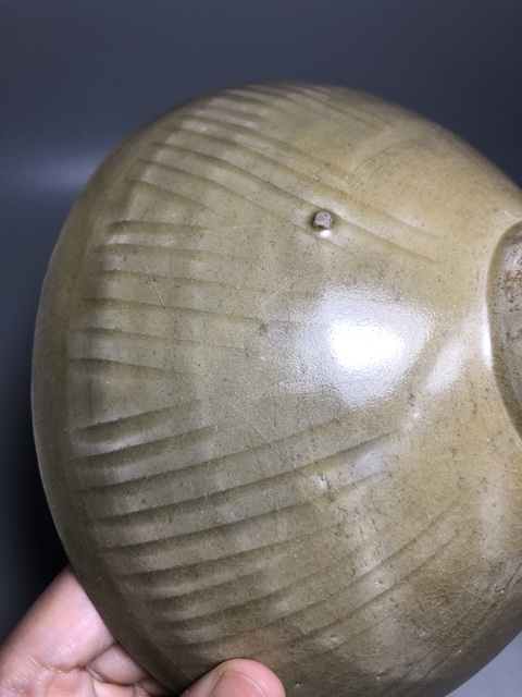 古玩陶瓷(宋代細路精品)青釉刻花紋大碗拍賣,當前價格2888元