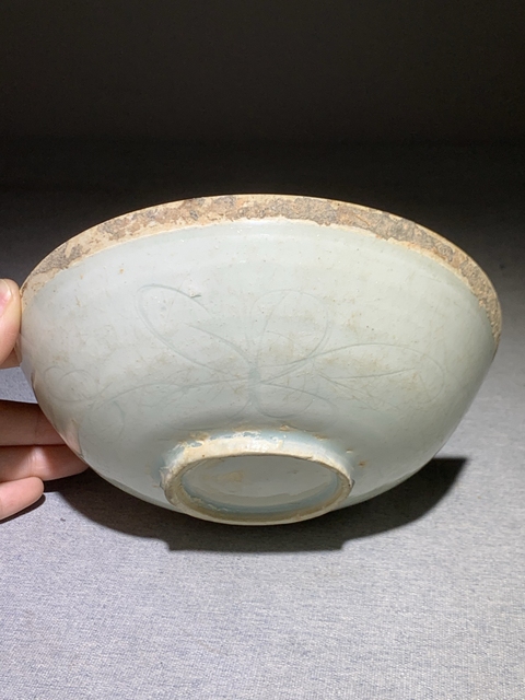古玩陶瓷南宋湖田影青釉刻花紋碗拍賣,當(dāng)前價格888元