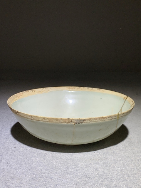 古玩陶瓷南宋湖田影青釉刻花紋碗拍賣,當(dāng)前價格888元