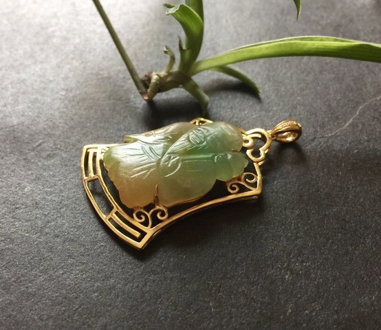 古玩玉器清代翡翠雕“壽星”帽花（鑲佩）拍賣，當前價格15000元