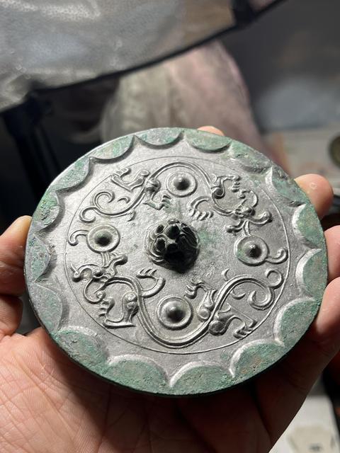 古玩銅器漢代·銅四乳龍紋鏡 真品鑒賞圖