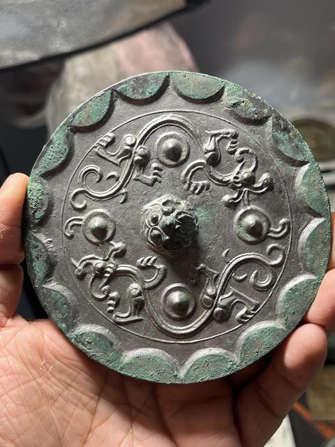 古玩銅器漢代·銅四乳龍紋鏡 真品鑒賞圖