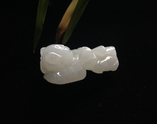 古玩玉器清代和田玉雕“童子”拍賣，當前價格26000元