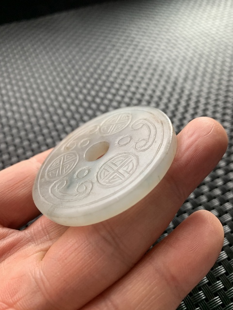古玩玉器清代天然翡翠雕“團壽紋璧”拍賣,當前價格4800元