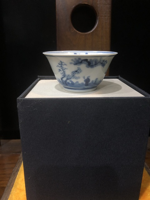 古玩陶瓷（館藏級）清-康熙-山水風景-高士圖-青花品茗杯拍賣，當前價格1106元
