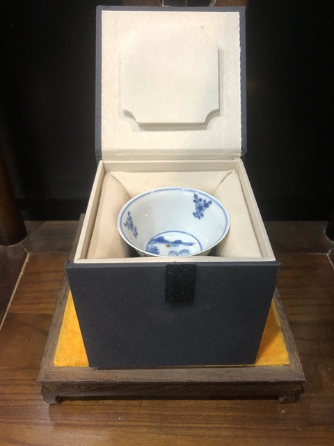 古玩陶瓷（館藏級）清-康熙-山水風景-高士圖-青花品茗杯拍賣，當前價格1106元