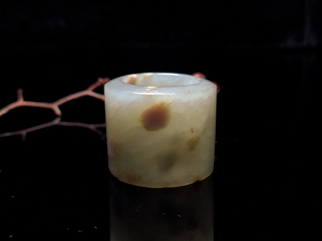 古玩玉器（一口價放漏）清代和田玉雕扳指拍賣，當前價格2000元