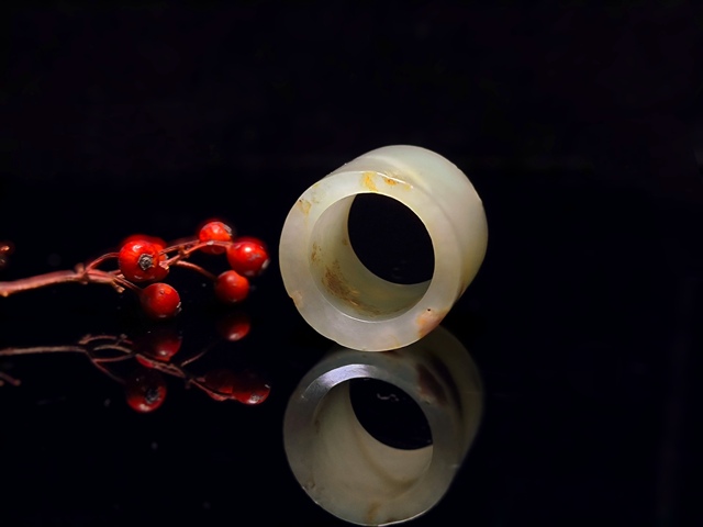 古玩玉器（一口價放漏）清代和田玉雕扳指拍賣，當前價格2000元