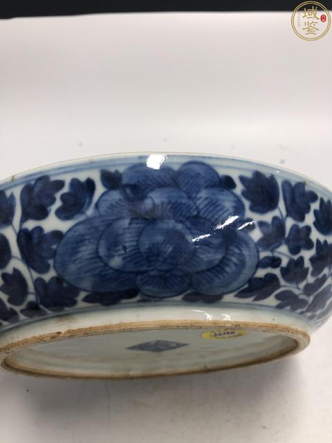 古玩陶瓷清中期青花纏枝牡丹福壽紋格盤拍賣,當前價格12000元