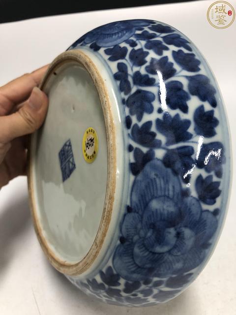 古玩陶瓷清中期青花纏枝牡丹福壽紋格盤拍賣,當前價格12000元