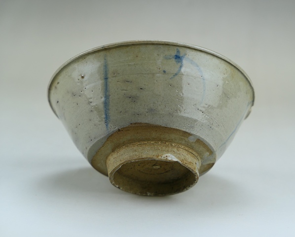 古玩陶瓷明代.龍泉窯青瓷青花碗(1368年-1644年)拍賣,當前價格180元