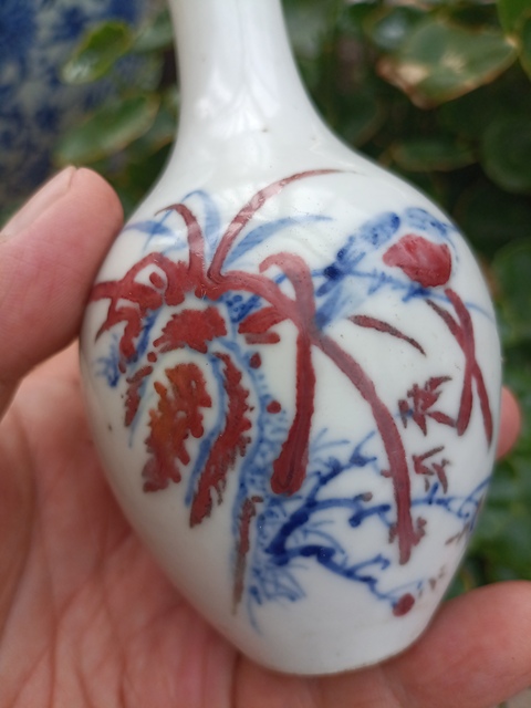 古玩陶瓷青花釉上彩花鳥花卉紋天球瓶拍賣,當前價格0元