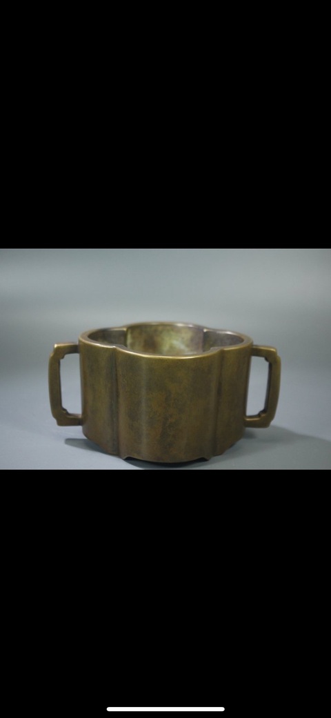 古玩銅器銅雙耳花型爐真品鑒賞圖