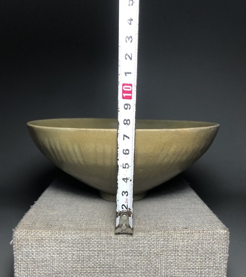 古玩陶瓷(宋代細路精品)青釉刻花紋大碗拍賣,當前價格2888元