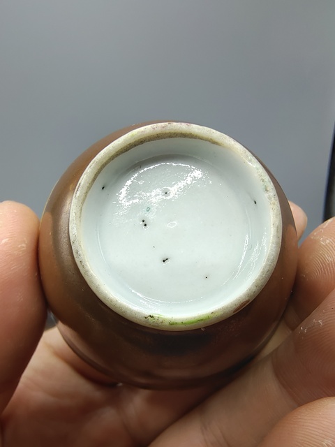 古玩陶瓷清雍正?外紫金釉內粉彩花卉紋杯拍賣,當前價格880元