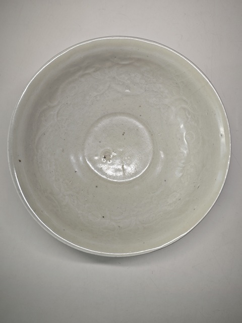 古玩陶瓷元代卵白釉花卉紋墩式碗拍賣，當(dāng)前價(jià)格5432元