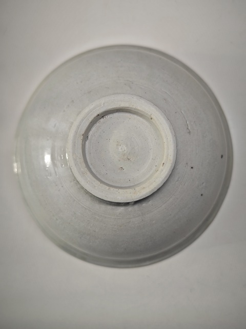 古玩陶瓷元代卵白釉花卉紋墩式碗拍賣，當(dāng)前價(jià)格5432元