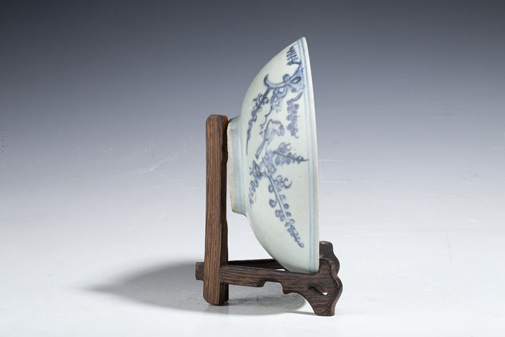 古玩陶瓷明晚期·青花喜上眉梢紋碗拍賣,當前價格188元