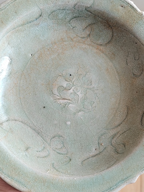 古玩陶瓷龍泉窯青釉盤拍賣，當(dāng)前價格3800元