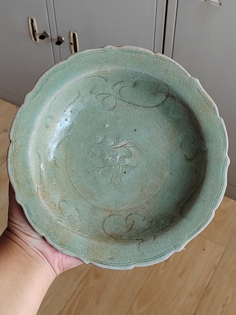 古玩陶瓷龍泉窯青釉盤拍賣，當(dāng)前價格3800元