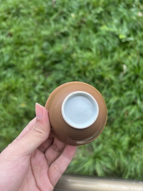 古玩陶瓷外醬釉內(nèi)青花花卉紋盤拍賣，當前價格4888元