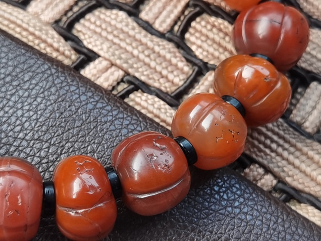 古玩玉器老南紅瓜棱珠手串拍賣(mài),當(dāng)前價(jià)格13800元