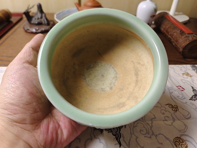 古玩陶瓷豆青釉彩繪花卉紋香爐拍賣，當前價格880元