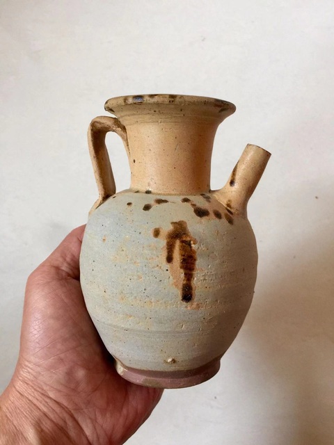 古玩陶瓷宣州窯褐彩斑紋執壺拍賣,當前價格2600元