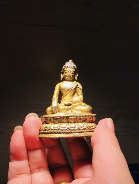 古玩銅器釋加牟尼真品鑒賞圖